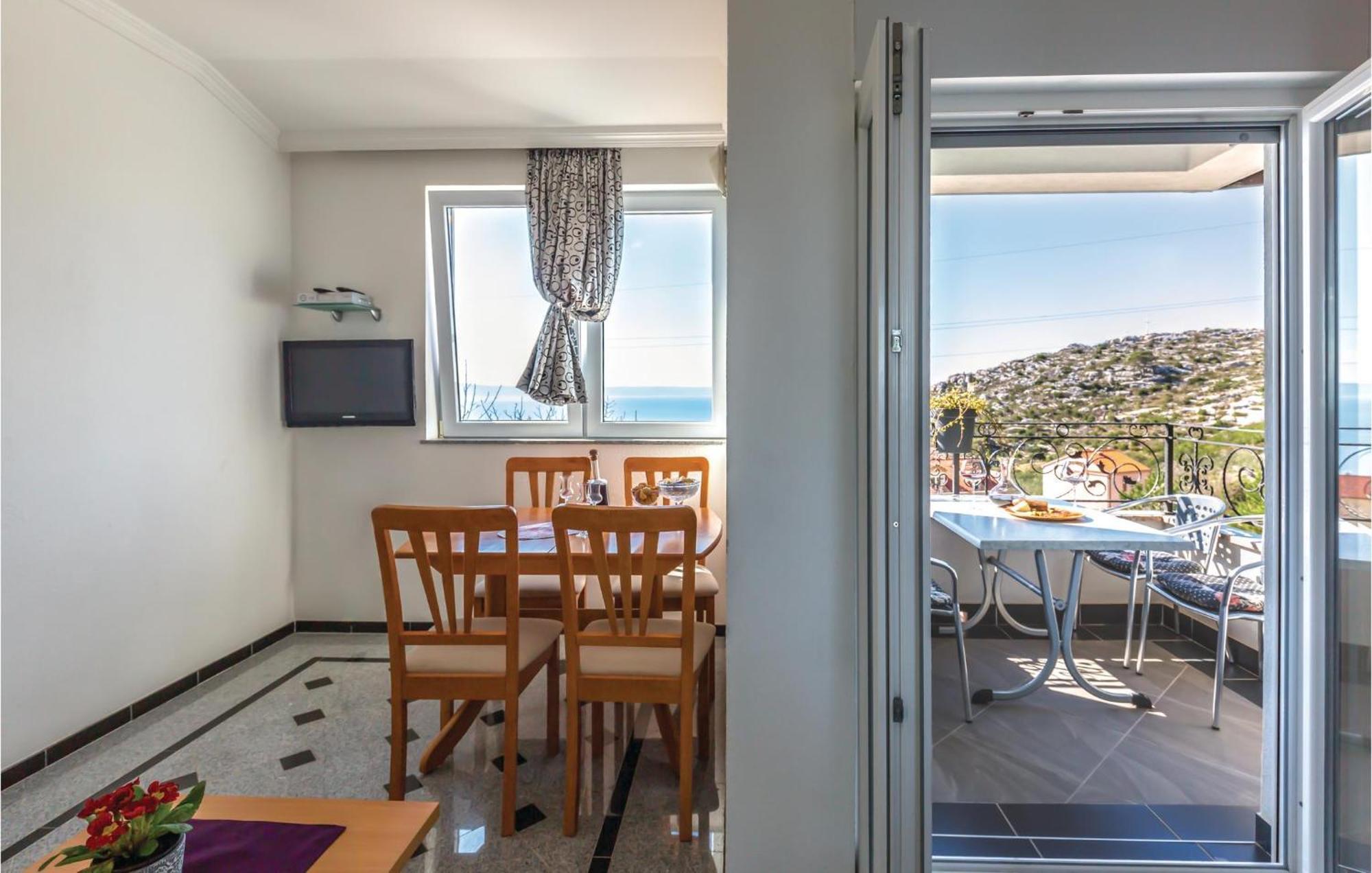 Amazing Apartment In Makarska With House Sea View Exterior foto